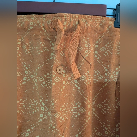 Goodfellow & Co Knit PJ Shorts Orange & Yellow With Pockets And Button Fly - Picture 3 of 9